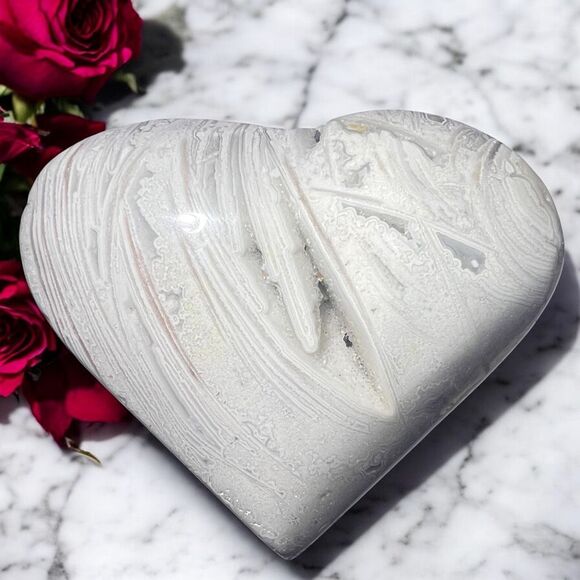 Mexican White Lace Agate Druzy Heart Carving (12) - Picture 1 of 11